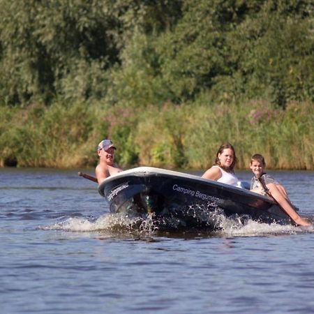 chalet kajuit 418 op 5 sterren camping bergumermeer Hotel Suameer Buitenkant foto