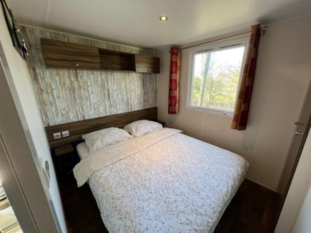 chalet kajuit 418 op 5 sterren camping bergumermeer Hotel Suameer Buitenkant foto
